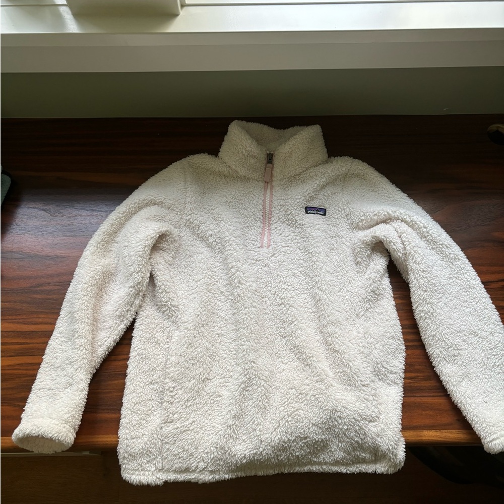 Patagonia white fleece 1/4 zip jacket, Girls XL